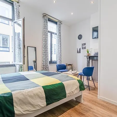6 Stylish & Comfortable , Heart Of Apartment *