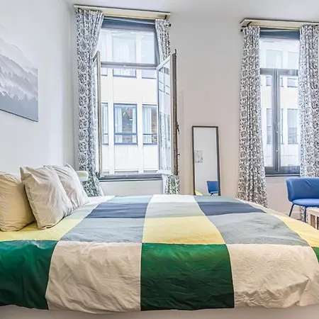 Apartment 6 Stylish & Comfortable , Heart Of