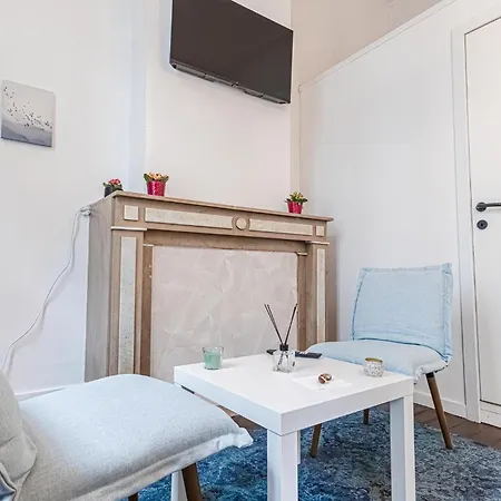 6 Stylish & Comfortable , Heart Of Apartment *