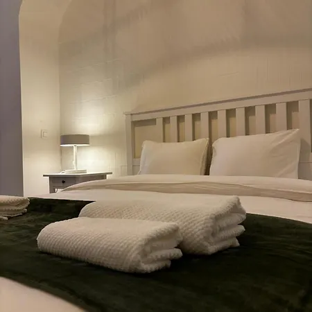 6 Stylish & Comfortable , Heart Of דירה