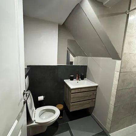 6 Stylish & Comfortable , Heart Of *