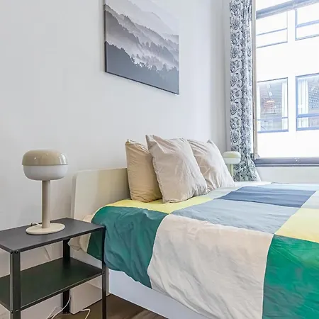 6 Stylish & Comfortable , Heart Of *