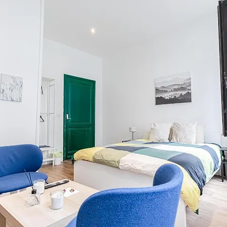 6 Stylish & Comfortable , Heart Of גנט