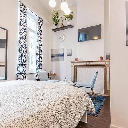 6 Stylish & Comfortable , Heart Of דירה *