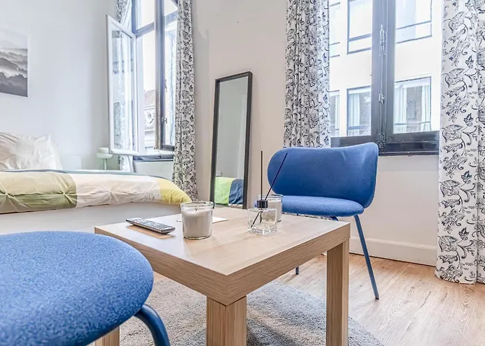 6 Stylish & Comfortable , Heart Of *