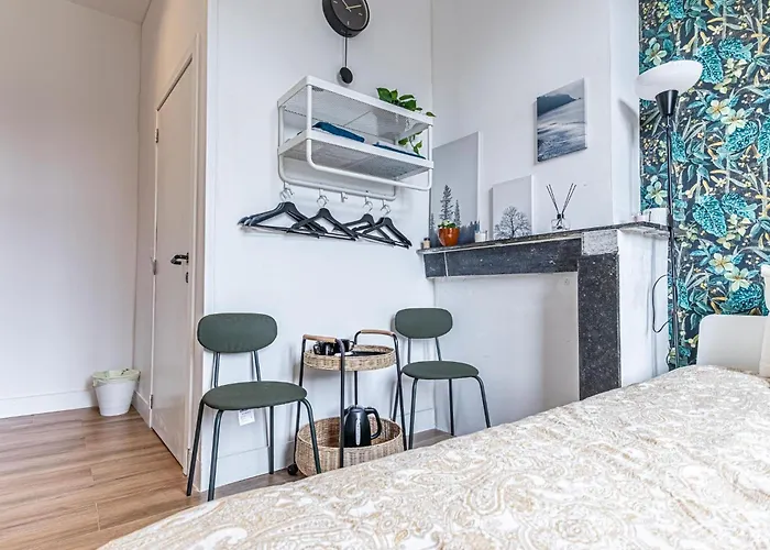 6 Stylish & Comfortable , Heart Of *