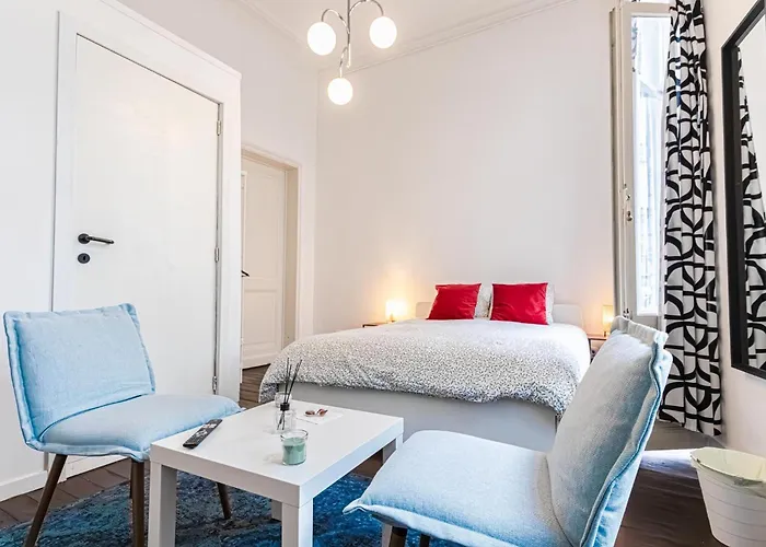 6 Stylish & Comfortable , Heart Of *