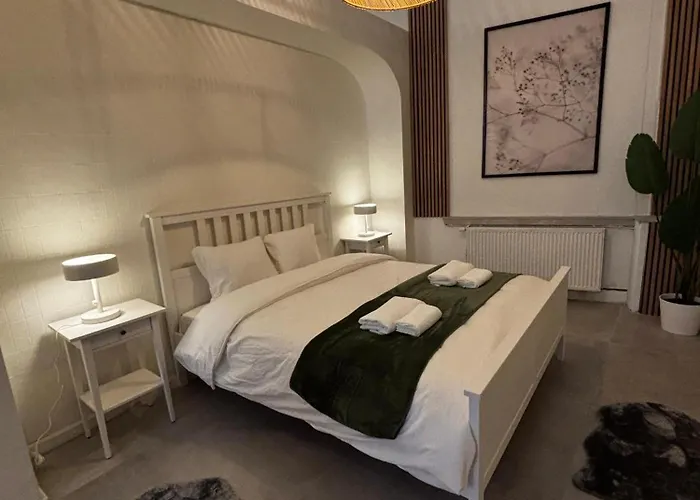 6 Stylish & Comfortable , Heart Of