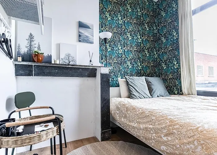 6 Stylish & Comfortable , Heart Of