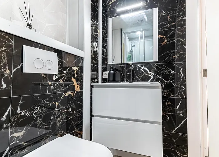 6 Stylish & Comfortable , Heart Of *